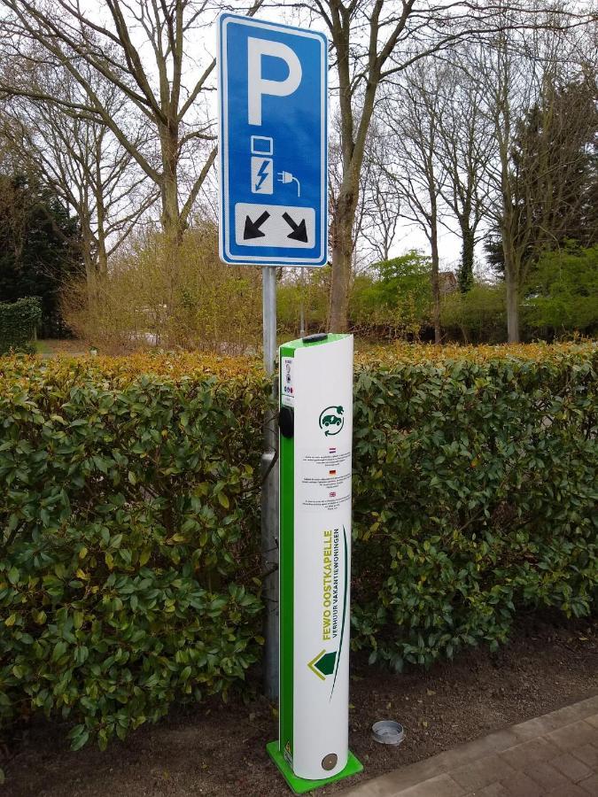Boszicht 6 Halfvrijstaande Vakantiewoning In Oostkapelle Bagian luar foto